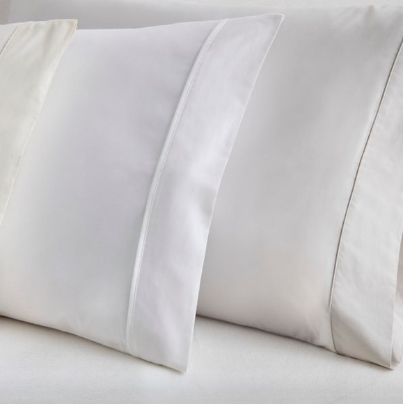 Luxury White Sheet Set 400-Thread-Count Sateen Wide Hem,King  & Queen, $189.00US - Picture 3 of 16